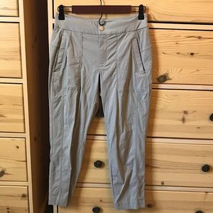 Athleta Trekkie Hike Pant Size 4 Style 778166